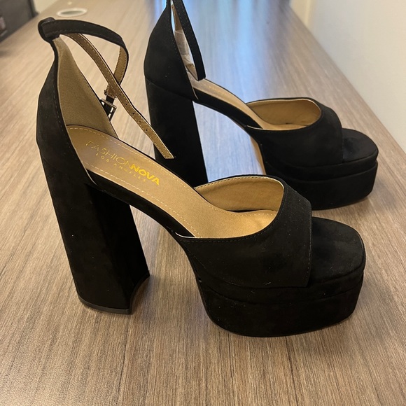 Black Platform Heels - Picture 2 of 3